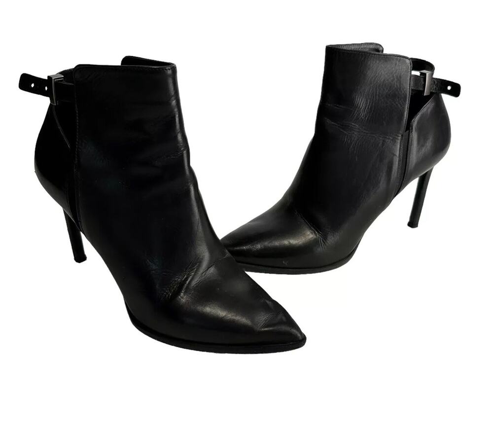 Vince Call Side Buckle Pointed Toe Heeled Booties Size 8 Leather Ankle Boots